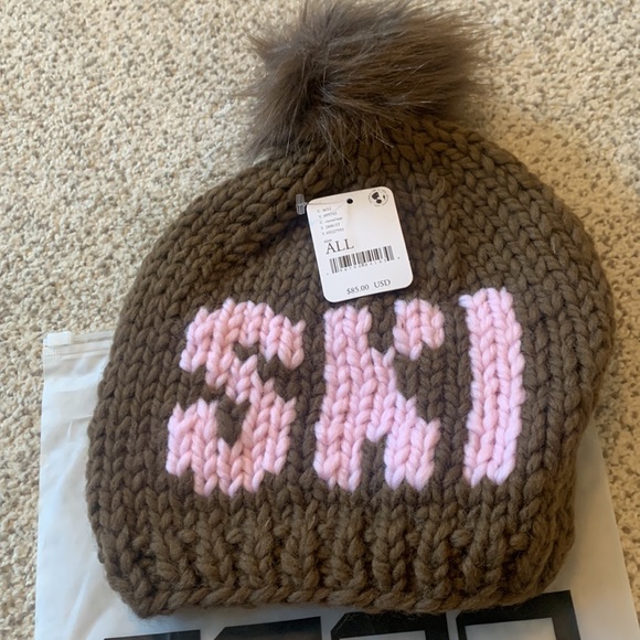 NWT Gogo ski beanie - Picture 2 of 4